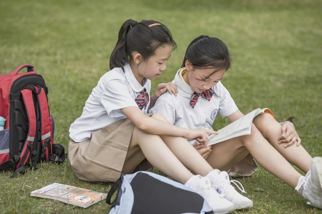 「毕业照是校园时光最后一张集体合影但绝不是终点